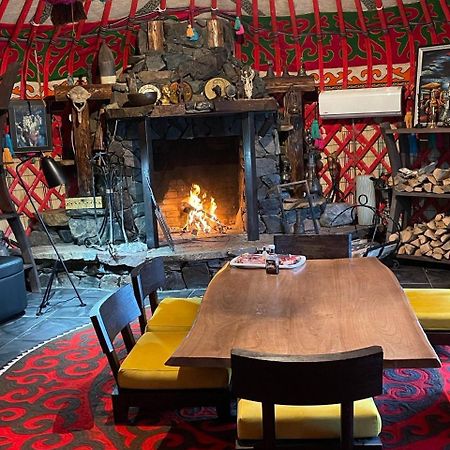 Tossor Ak-Tengir Yurt Resort מראה חיצוני תמונה