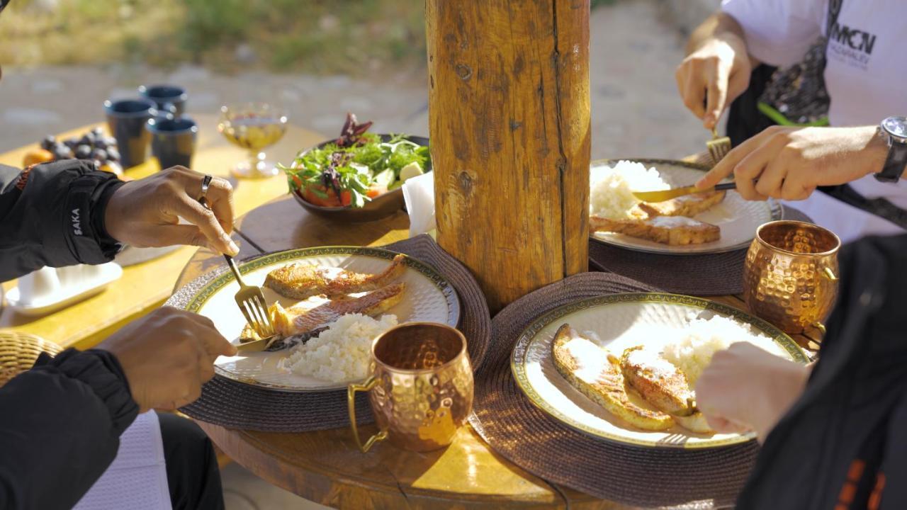 Tossor Ak-Tengir Yurt Resort מראה חיצוני תמונה