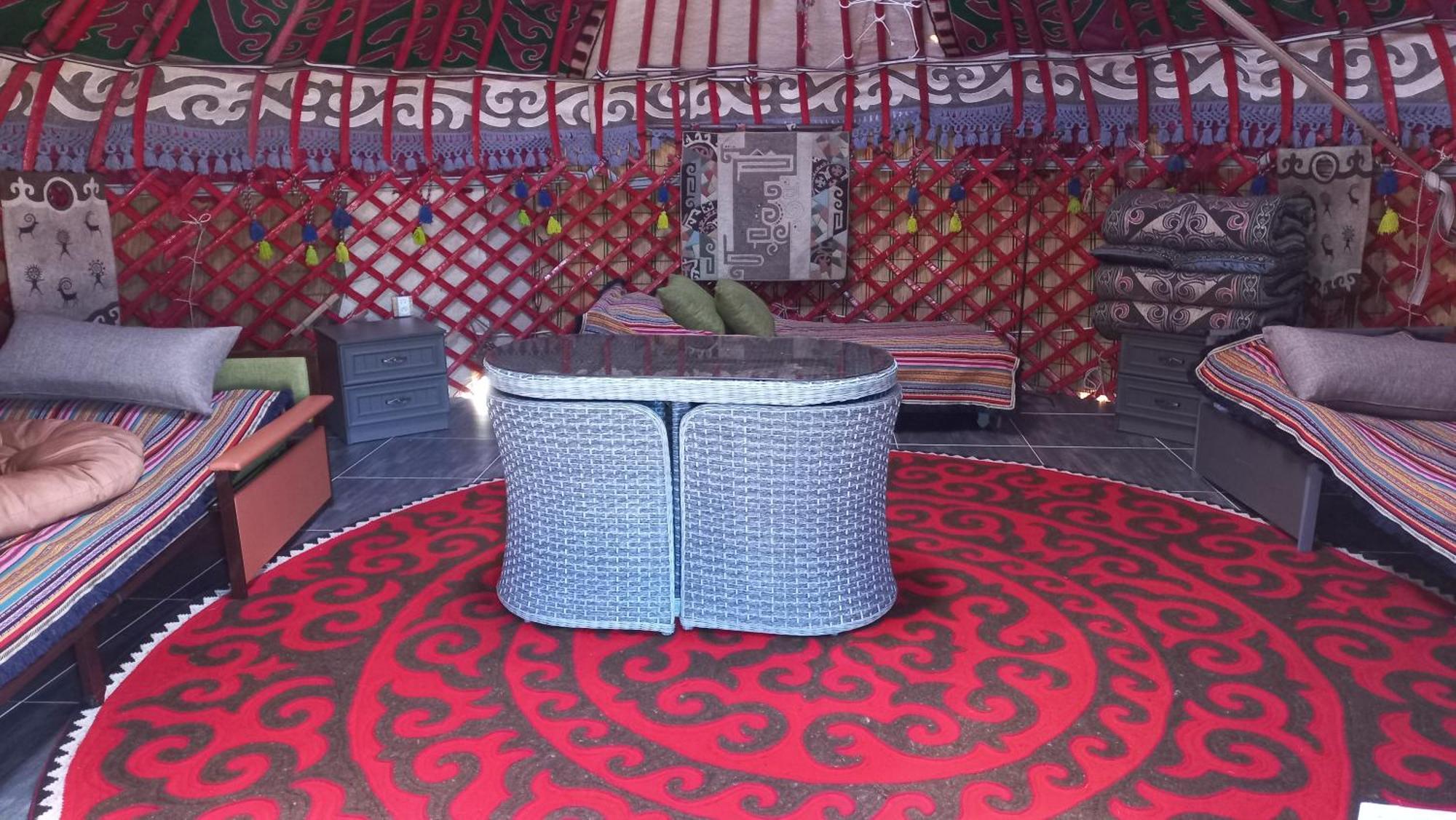 Tossor Ak-Tengir Yurt Resort מראה חיצוני תמונה