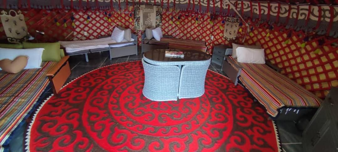 Tossor Ak-Tengir Yurt Resort מראה חיצוני תמונה